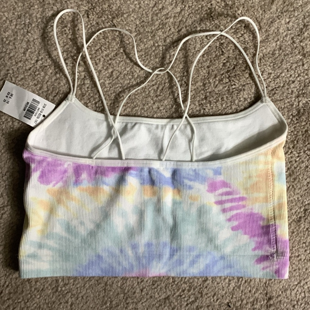 Gilly Hicks Find your happy place M tank NWT - Picture 2 of 3